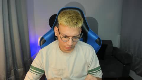 timi  jones online show from January 7, 10:49 am