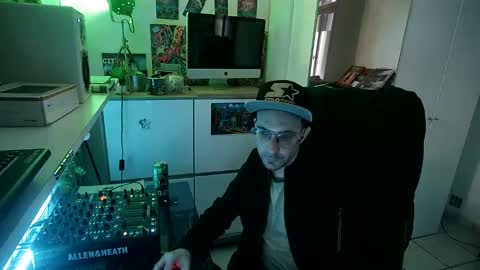 m0rty Kitty online show from January 4, 1:53 pm