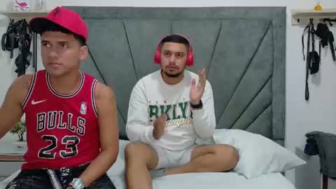 titanboys_os online show from June 11, 8:18 pm