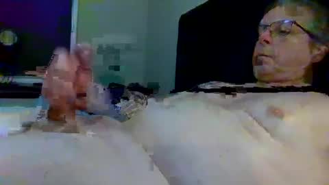 Snapshot of tmichael66 chatting on January 12, 7:00 am Tmichael online show from January 12, 7:00 am