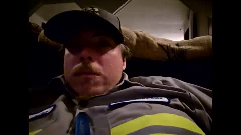 who wamts to hook up online show from February 8, 4:18 am