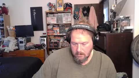 Toede online show from April 14, 6:18 pm