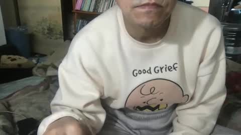 small man online show from April 6, 3:58 am