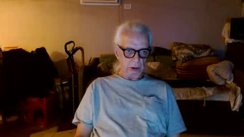 Snapshot of tom112292014 chatting on September 20, 11:21 am tom112292014 online show from September 20, 11:21 am