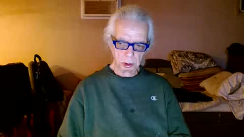 Snapshot of tom112292014 chatting on January 11, 3:02 am tom112292014 online show from January 11, 3:02 am