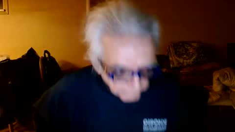 Snapshot of tom112292014 chatting on December 22, 11:42 pm tom112292014 online show from December 22, 11:42 pm