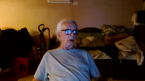 Snapshot of tom112292014 chatting on September 18, 1:29 am tom112292014 online show from September 18, 1:29 am