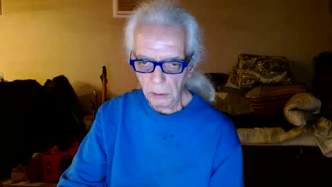 Snapshot of tom112292014 chatting on January 27, 12:22 am tom112292014 online show from January 27, 12:22 am