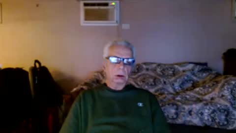 Snapshot of tom112292014 chatting on January 17, 1:56 pm tom112292014 online show from January 17, 1:56 pm
