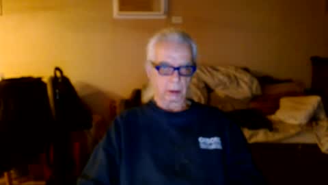 Snapshot of tom112292014 chatting on December 29, 1:34 am tom112292014 online show from December 29, 1:34 am