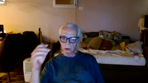 tom112292014 online show from July 20, 11:23 am