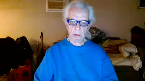 Snapshot of tom112292014 chatting on February 4, 3:22 am tom112292014 online show from February 4, 3:22 am