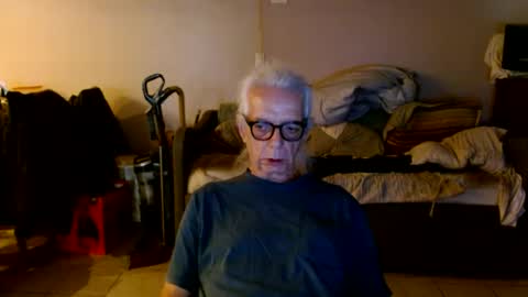 Snapshot of tom112292014 chatting on October 14, 4:58 pm tom112292014 online show from October 14, 4:58 pm