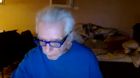 Snapshot of tom112292014 chatting on February 16, 5:48 pm tom112292014 online show from February 16, 5:48 pm