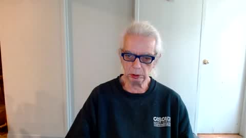 Snapshot of tom112292014 chatting on December 30, 3:13 pm tom112292014 online show from December 30, 3:13 pm
