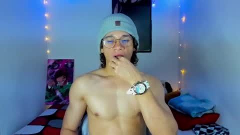Tom Blue online show from July 2, 3:16 am