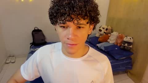 Tom Blue online show from February 2, 1:52 pm