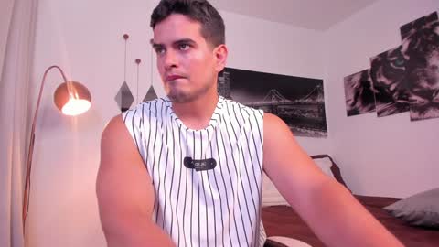 TOM MCKLEEIN  instagram online show from December 30, 3:24 pm