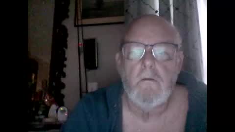 Tommie online show from October 25, 12:18 pm