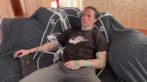 Tommy and Katana online show from February 5, 6:56 am