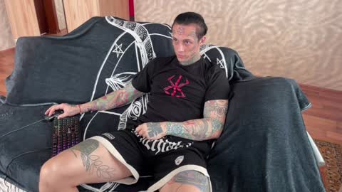 Tommy and Katana online show from January 30, 7:18 am