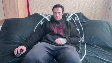 Tommy and Katana online show from March 1, 6:26 am