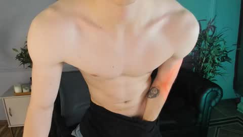 Tommy online show from December 3, 2:45 pm