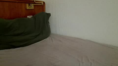 Thomas online show from April 7, 7:47 pm