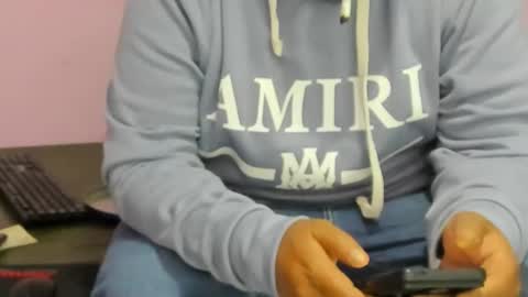 Snapshot of tommy_sex79 chatting on December 23, 1:18 am tommy sex79 online show from December 23, 1:18 am