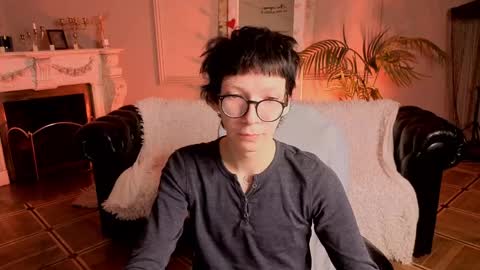 tommy_stars online show from April 12, 8:05 am