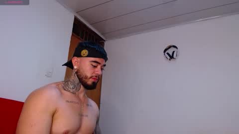 Steven online show from November 18, 8:07 am