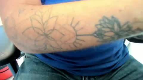 Snapshot of tommysmithjones82 chatting on September 19, 9:53 am tommysmithjones82 online show from September 19, 9:53 am