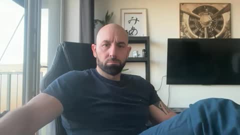 Thomas Fit online show from November 6, 8:06 am