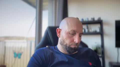 Thomas Fit online show from March 27, 12:06 pm