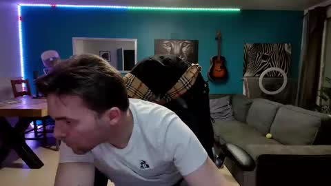 tomsauwer online show from March 12, 7:17 pm
