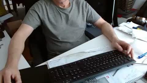 Tom online show from March 23, 1:17 pm