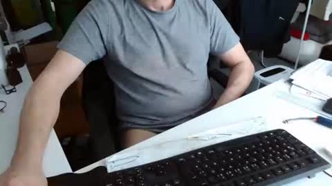 Tom online show from March 2, 1:51 pm