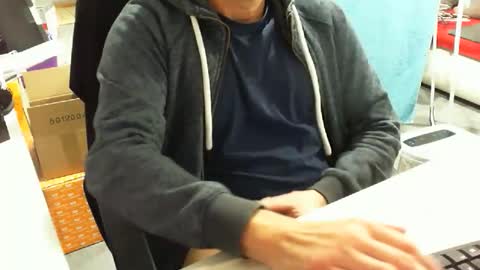 Tom online show from December 16, 2:46 pm