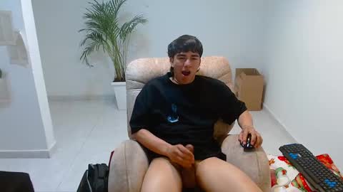 tomy337271 online show from December 15, 3:09 pm