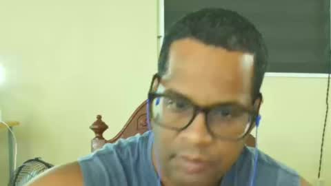 Antonio online show from March 12, 2:03 pm