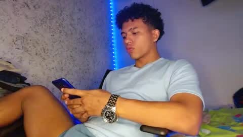 tonydesire_ online show from April 26, 7:54 pm