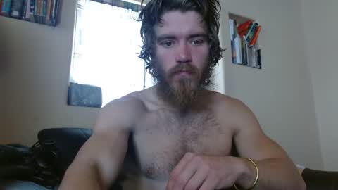 travis online show from February 9, 9:06 pm