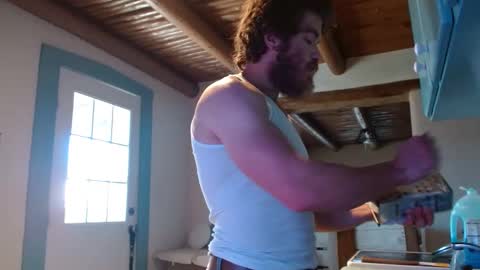 travis online show from February 16, 5:59 pm