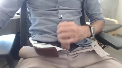 Snapshot of too_hairy chatting on October 6, 8:13 pm too_hairy online show from October 6, 8:13 pm