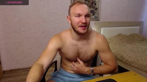 Snapshot of toress1 chatting on September 14, 9:55 am Glebaty online show from September 14, 9:55 am