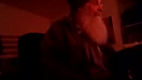 totallyawesome_65 online show from April 4, 6:54 am