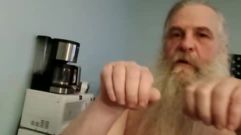 totallyawesome_65 online show from December 1, 6:27 am