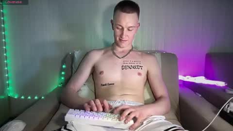 Travis online show from June 24, 9:23 am