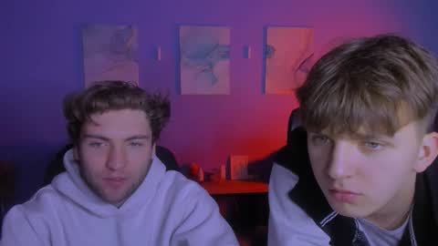 Travis online show from February 26, 9:43 am