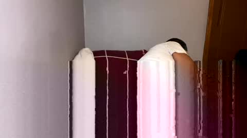 tre2cold online show from February 23, 9:06 am